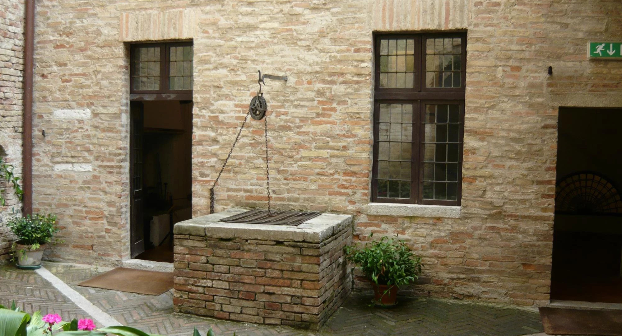 media.casa natale di raffaello pesaro urbino